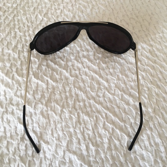 Yves Saint Laurent | Sunglasses - Picture 7 of 8